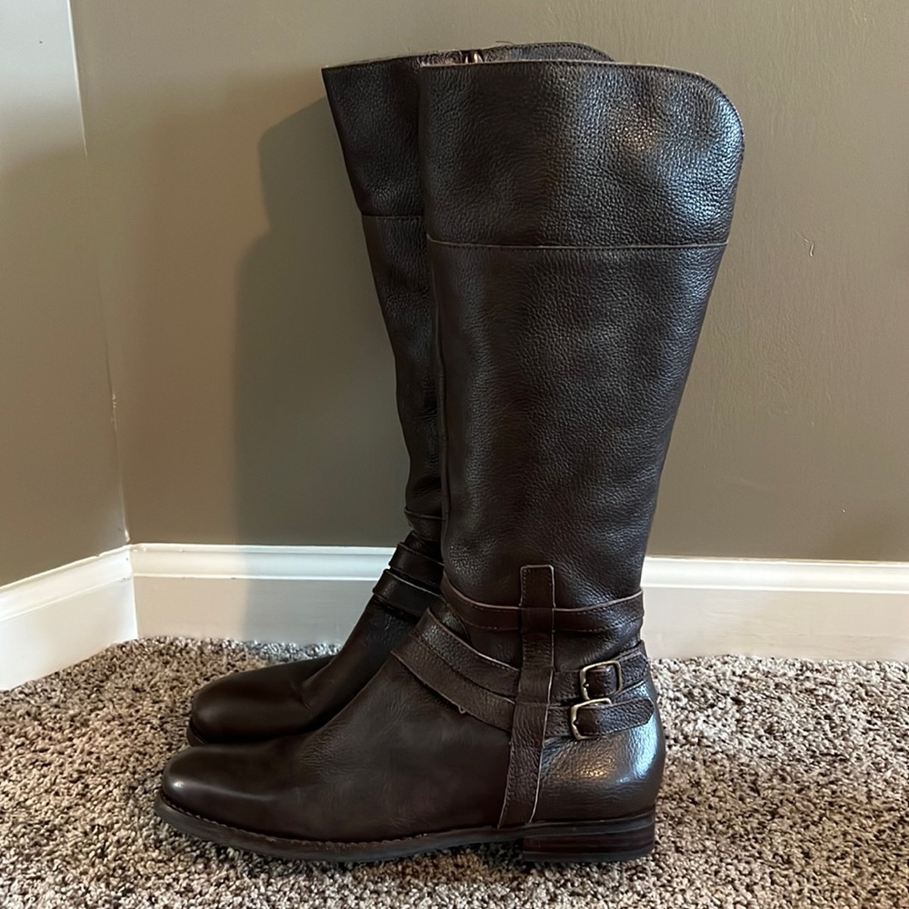 Riding boots